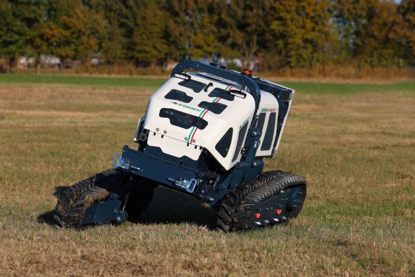hymach robot portattrezzi semovente radiocomandato HERBHY 60Z (9)_1200x900
